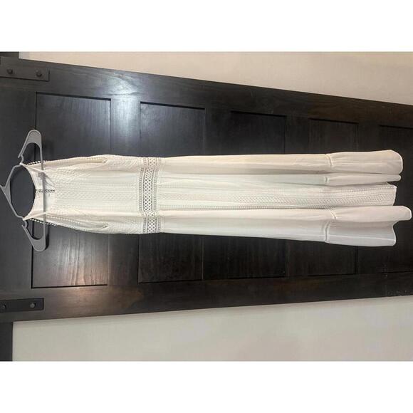 Dresses & Skirts - Belle Badgley Mischka White Embroidered Maxi Dress